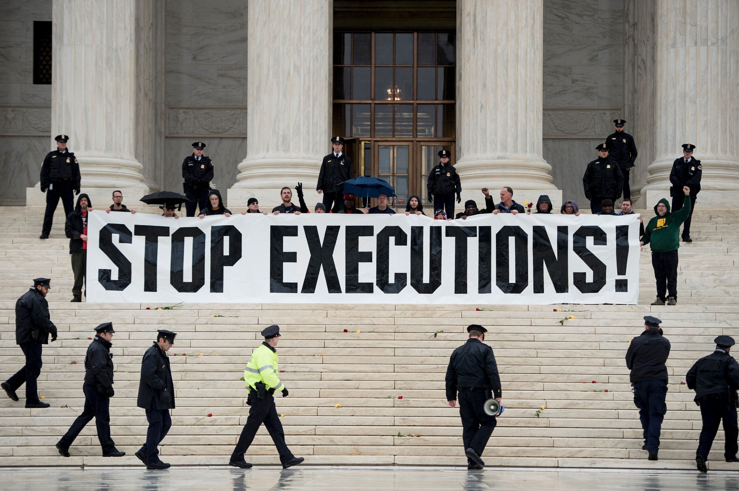GLOBAL: Executions soar to highest number in almost a decade
